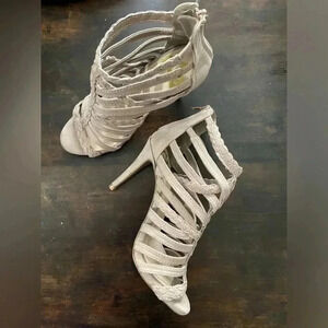 Fergalicious By Fergie Women’s 6.5 Gladiator Back Zip Tan Strappy‎ Sandal Heels